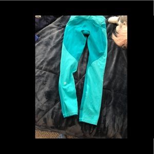 Two tone Lululemon leggings size 4